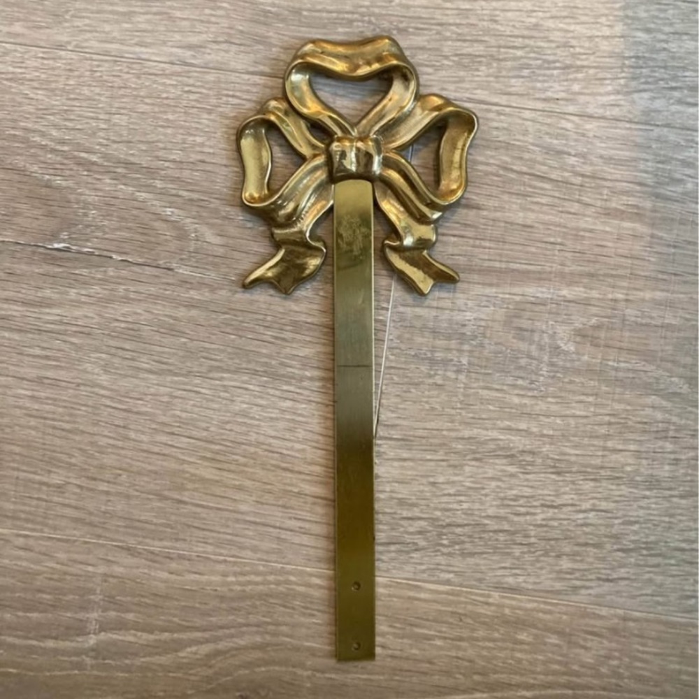 Brass hanger